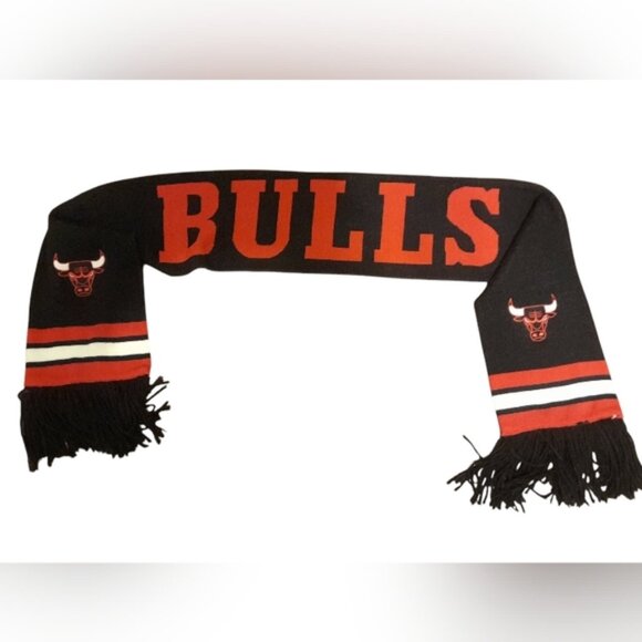 Mitchell & Ness Other - Mitchell & Ness - Chicago Bulls NBA Scarf with Fringe
